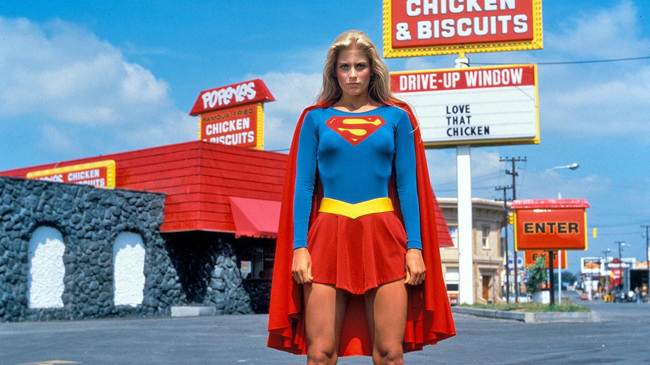 Helen Slater som Supergirl 1984. Foto: Warner